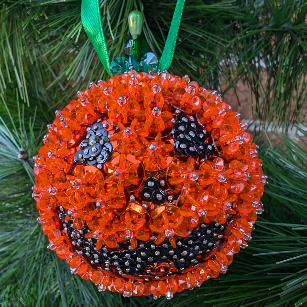 Aunt Jackie Jack-o-Lantern Pumpkin Halloween Pin Ornament Kit