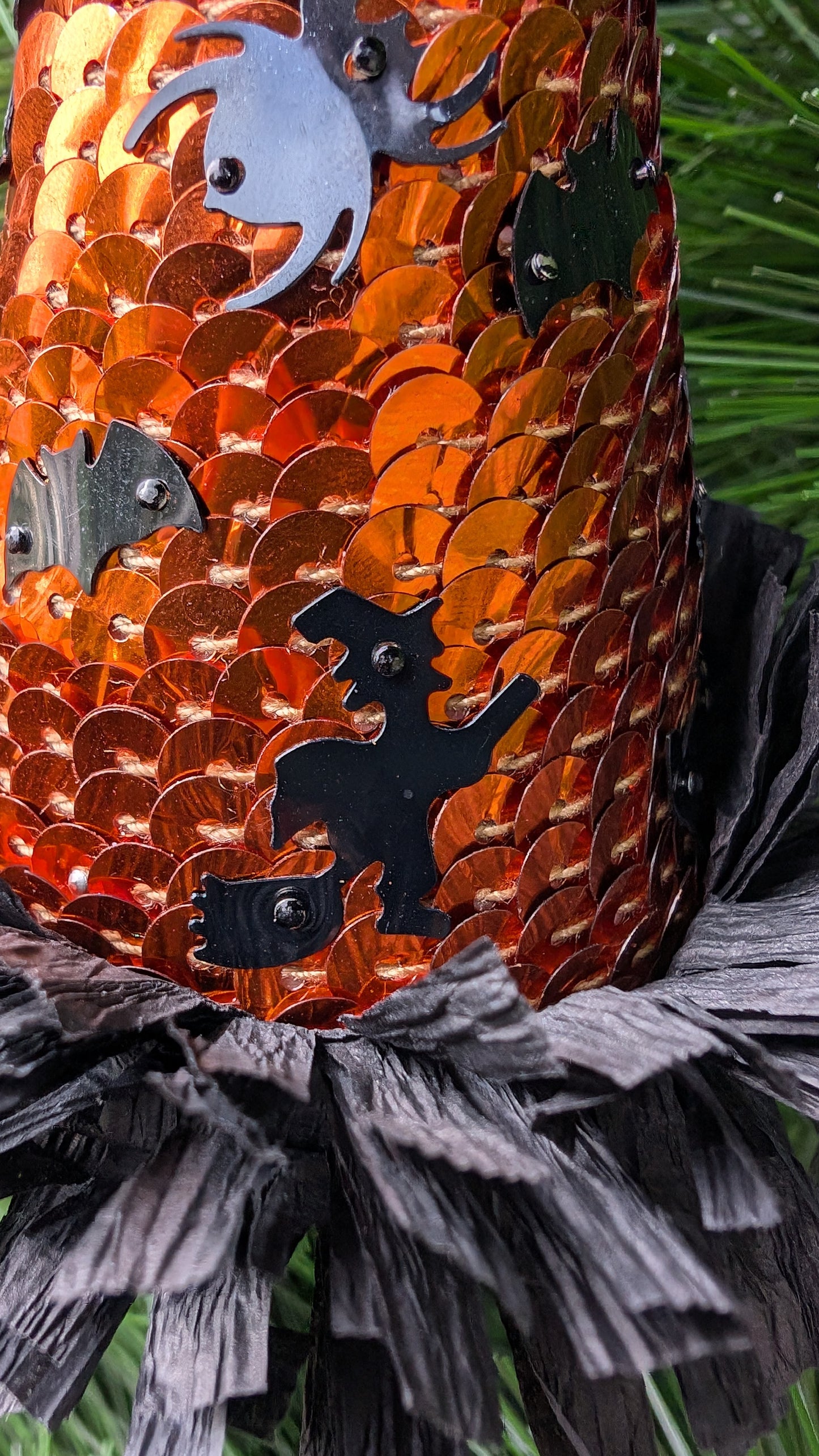 Aunt Zamorah 1920s Halloween Cone Hat Pin Ornament Kit