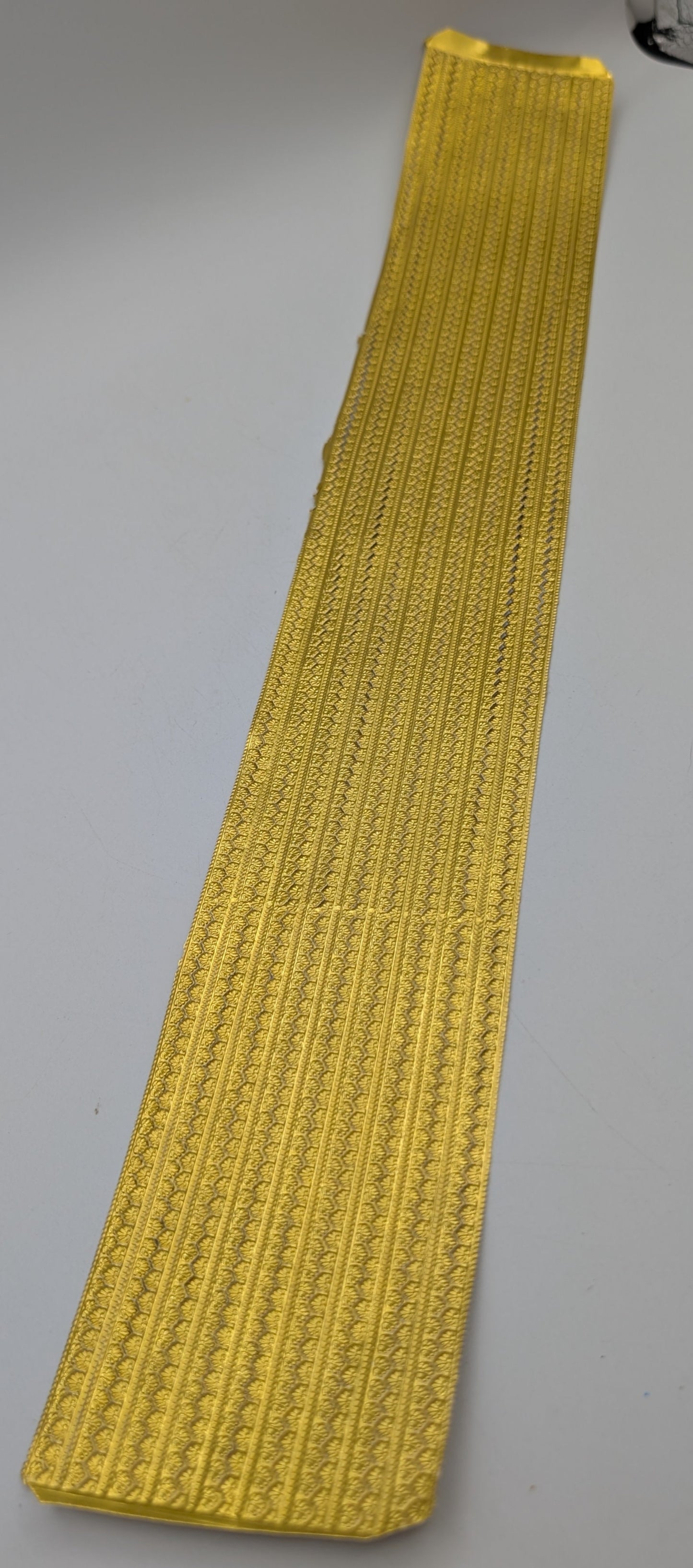 Vintage Gold Filagree Dresden Paper Foil Borders- Chevron Festoon