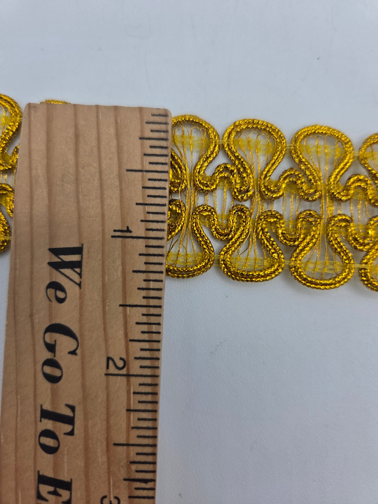 1 1/4" Gold 8 Design Loop Lace Trim