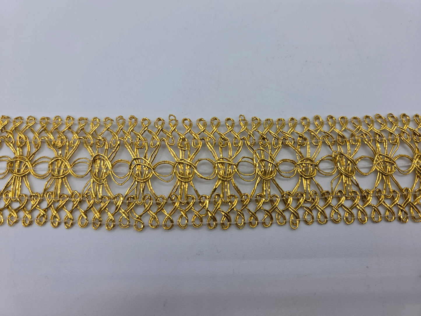 1 3/8" Inch Gold Metallic Twisty Lace Trim