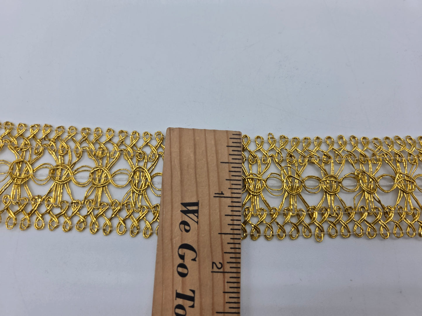 1 3/8" Inch Gold Metallic Twisty Lace Trim
