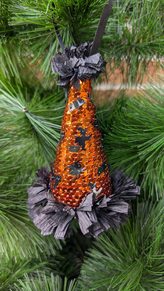 Aunt Zamorah 1920s Halloween Cone Hat Pin Ornament Kit