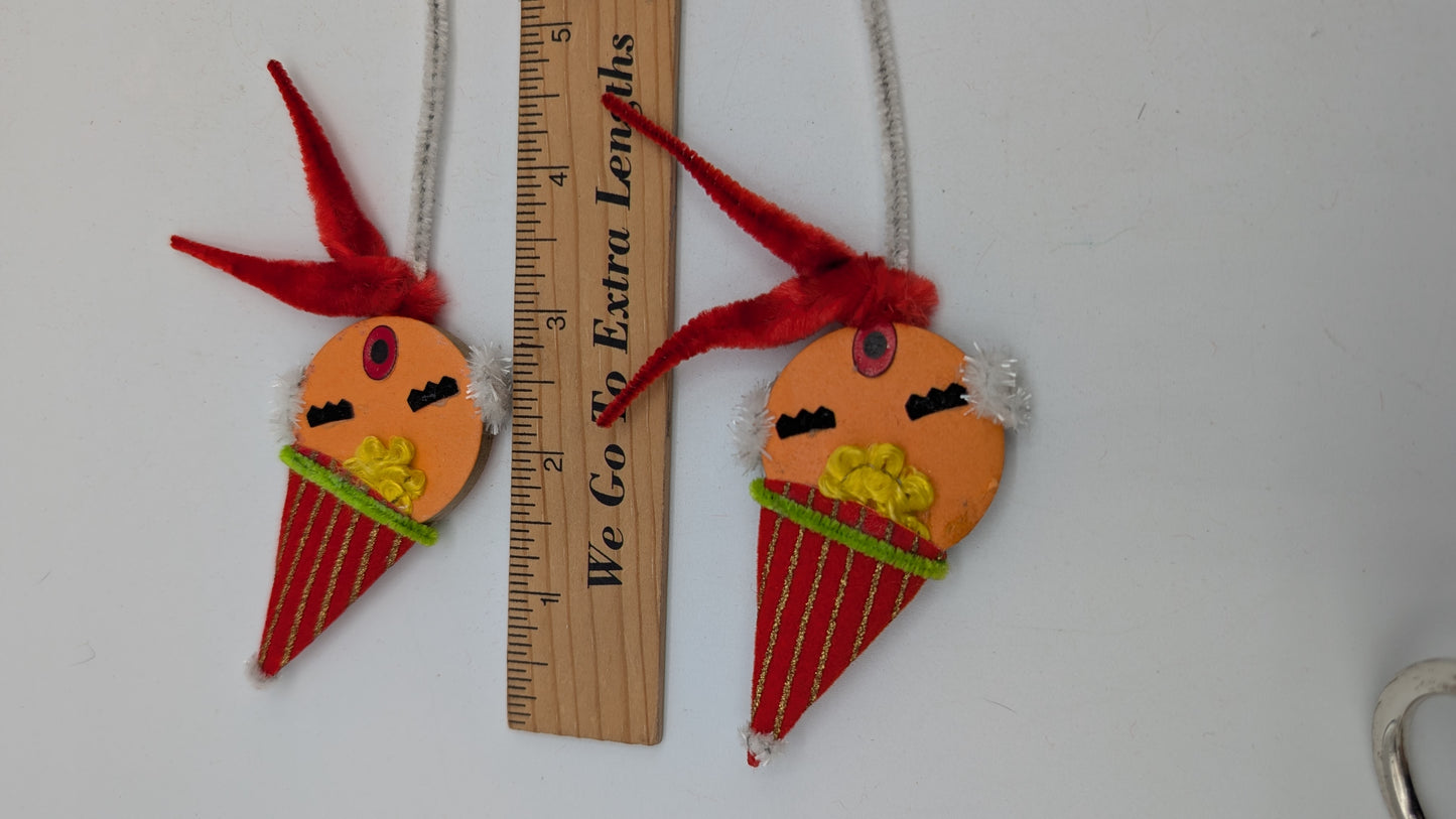 Vintage Christmas Chenille Pipe Cleaner Picks Japan Singing Caroler