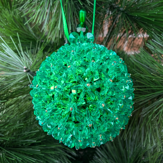 Auntie Jo Sparkler Pin Ornament Kit In Emerald Green