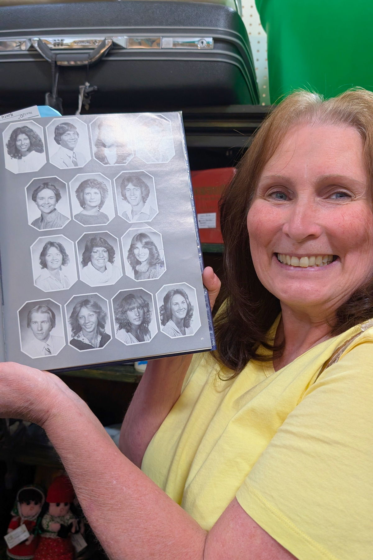 Kit Assembler & Mom-
 Found her own photo 
and autograph 
at an antique mall on her 
64th birthday. 
Because apparently she’s 
vintage now, too. 😂